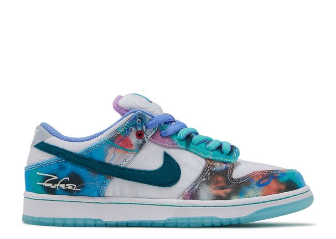 Nike - Dunk Low SB x Futura Laboratories "Bleached Aqua"