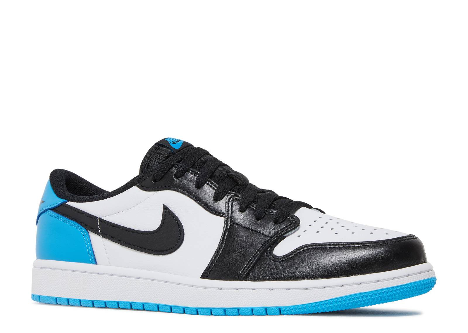 Nike - Air Jordan 1 Retro Low OG "UNC"